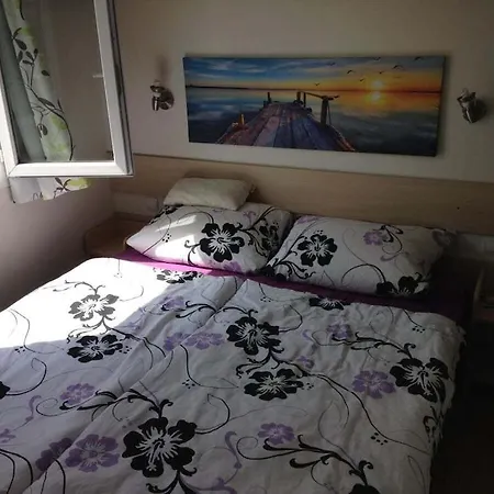 Chalet In Bredene With Parking Bredene