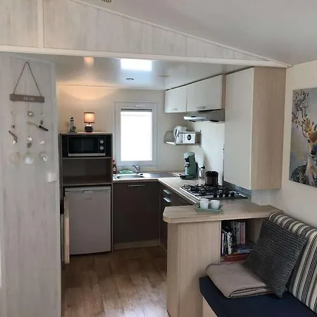 Chalet In Bredene With Parking Chalet